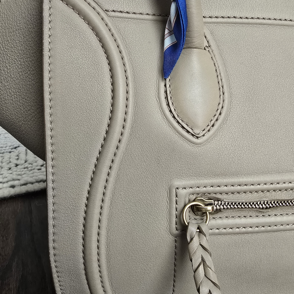 🌟CELINE Phantom Leather Handbag - Authentic - Picture 5 of 11